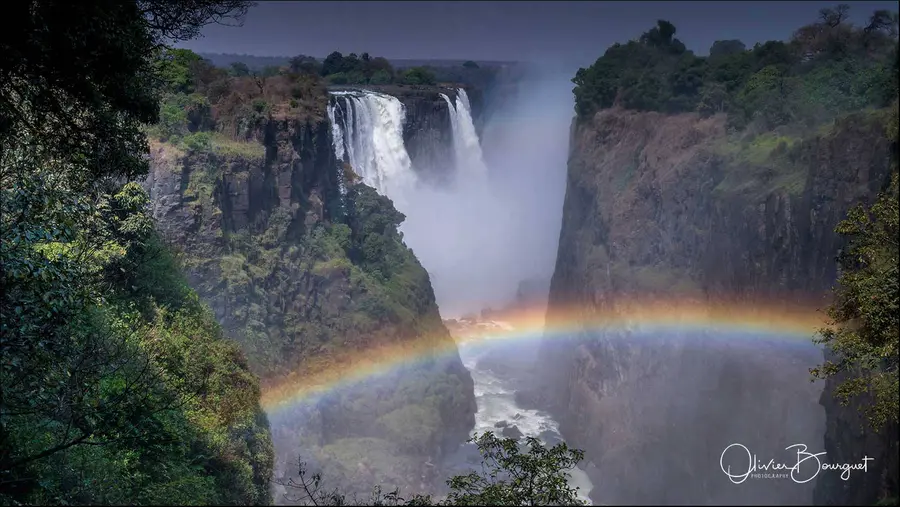 Namibie : eau, chutes Victoria, Zimbabwe, photo 24 d’Olivier Bourguet