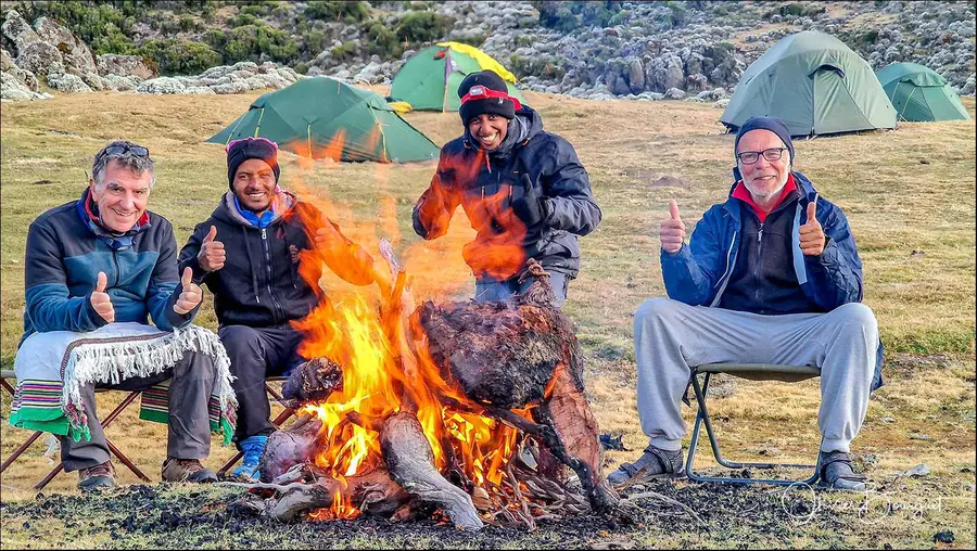 Éthiopie sud, voyage d'auteur décembre 2024 : photos au smartphone, montagnes du Balé, trekkeurs, photo 129 d’Olivier Bourguet