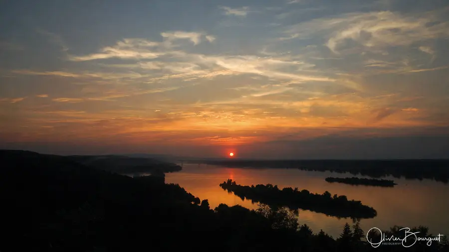 Coucher de soleil sur le Danube, en Serbie