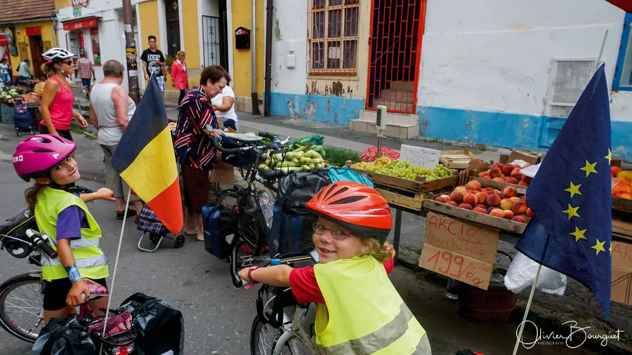 EuroVélo 6 : hongrie, vélo, enfants, photo 20 d’Olivier Bourguet