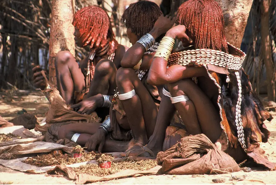 Vél'Horizons Afrique : Ethiopie, vallée de l'Omo, portraits, photo 28 d’Olivier Bourguet
