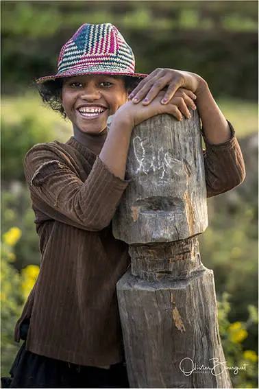 Madagascar sud & ouest : sud, portraits, enfants, photo 21 d’Olivier Bourguet