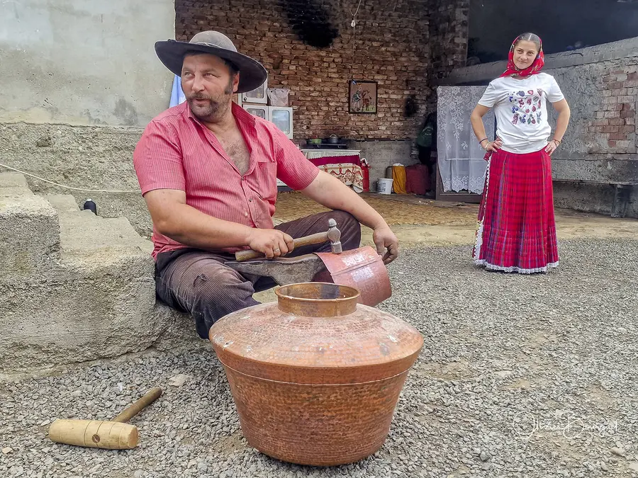 Roumanie : portraits, activités, traditions, smartphone, 2025 - septembre - terres oubliées, photo 107 d’Olivier Bourguet